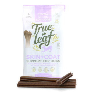 Sticks dentaires “Peau & Pelage” au chanvre (True Hemp Skin & Coat Dental Sticks – 100 g)