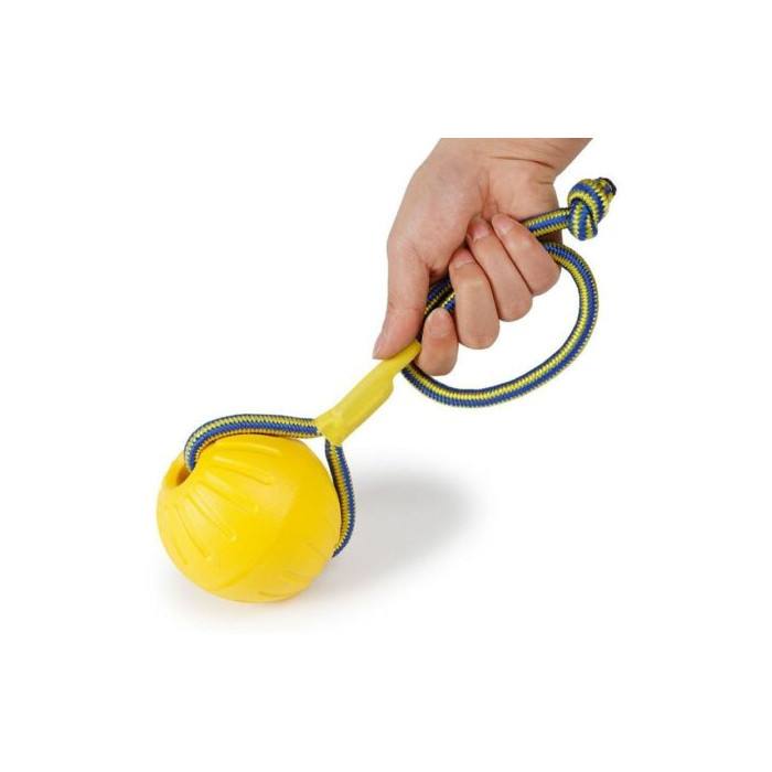 Fun Balle avec corde - 2 tailles - Flottante - (Swing’n Fling DuraFoam Fetch Ball)